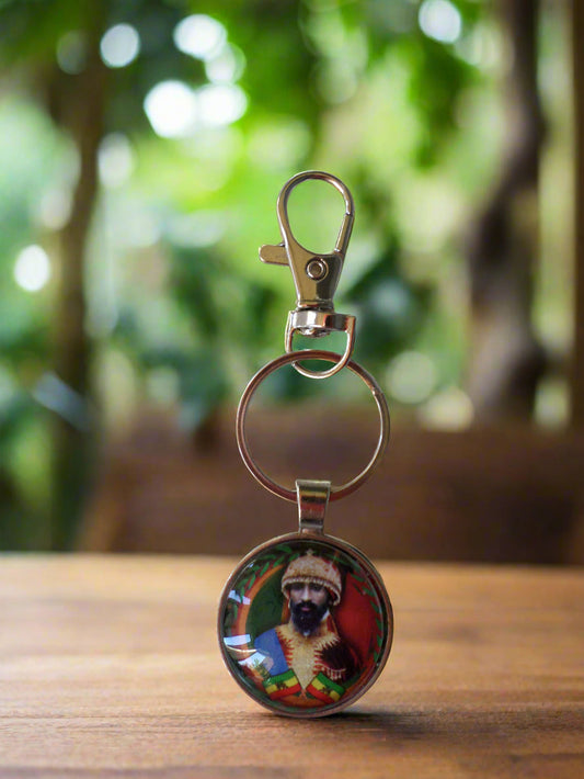 Rastafarian 3D Round Bezel Keychain of Haile Selassie in Garment